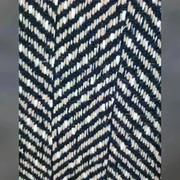 Women's Black and White Herringbone Coat - Picture 8 of 9